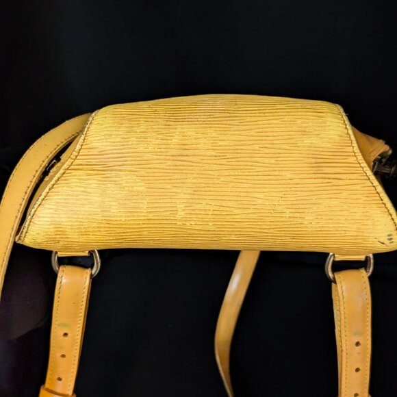 🔥BLOWOUT🔥 LOUIS VUITTON Epi Leather Yellow Mini Backpack - Picture 8 of 16
